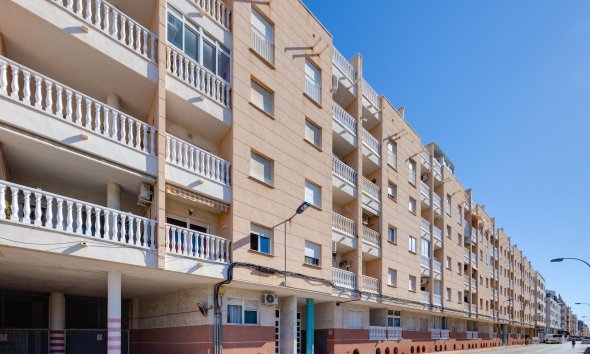 Revente - Apartment -
Torrevieja - Estacion De Autobuses