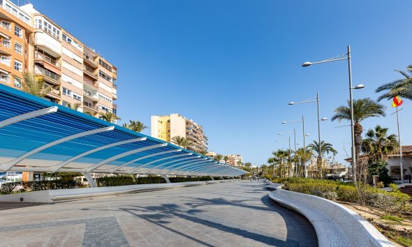 Revente - Apartment -
Torrevieja - Estacion De Autobuses