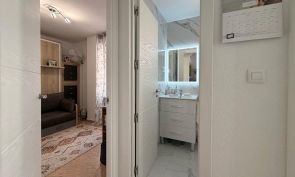 Revente - Apartment -
Torrevieja - Nueva Torrevieja