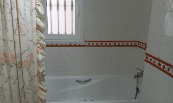 Revente - Apartment -
Villamartin - Costa Blanca