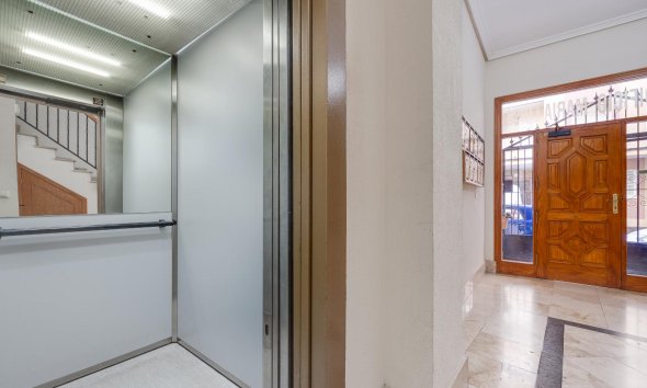 Revente - Apartment -
Torrevieja - Costa Blanca