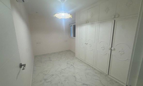 Revente - Apartment -
Torrevieja - Costa Blanca