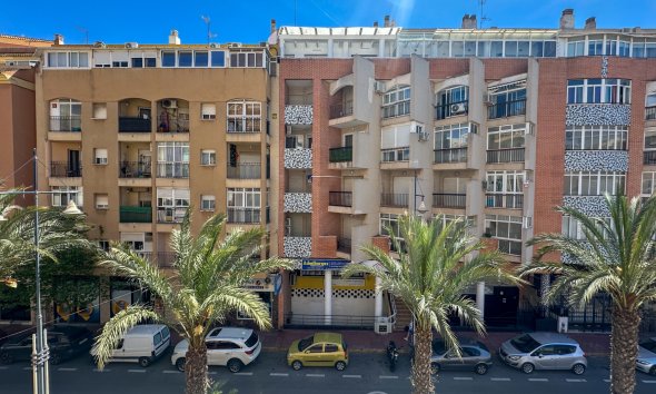 Revente - Apartment -
Torrevieja - Costa Blanca