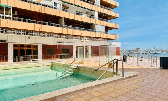 Resale - Apartment -
Torrevieja - Costa Blanca