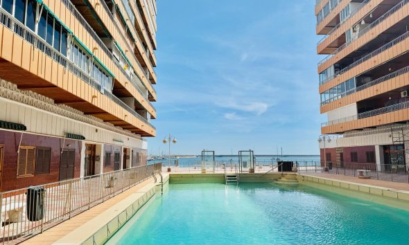 Resale - Apartment -
Torrevieja - Costa Blanca