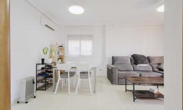 Revente - Villa -
Torrevieja - Costa Blanca