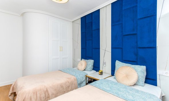 Reventa - Apartment -
Torrevieja - Centro