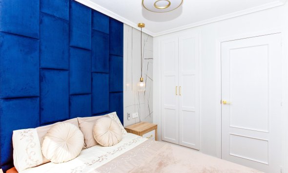 Reventa - Apartment -
Torrevieja - Centro