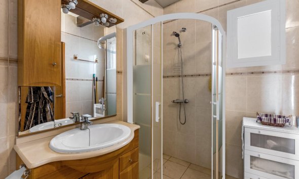 Revente - Bungalow -
Torrevieja - Centro