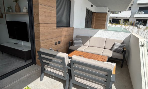 Revente - Apartment -
Villamartin - Costa Blanca