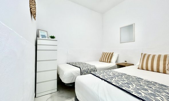 Revente - Apartment -
La Zenia - Costa Blanca