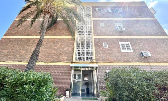 Revente - Apartment -
La Zenia - Costa Blanca