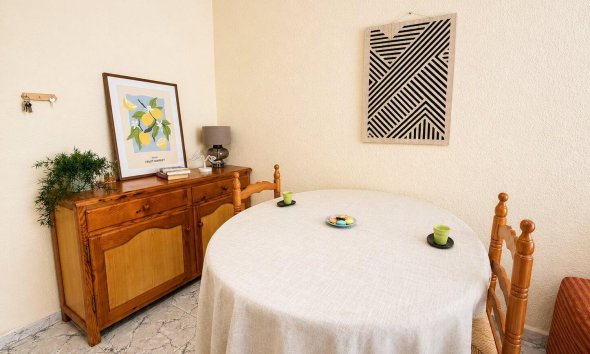 Revente - Apartment -
Torrevieja - Habaneras
