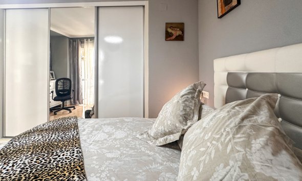 Resale - Apartment -
Torrevieja - Costa Blanca