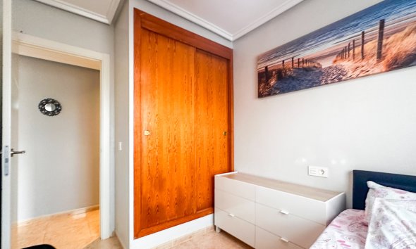 Resale - Apartment -
Torrevieja - Costa Blanca