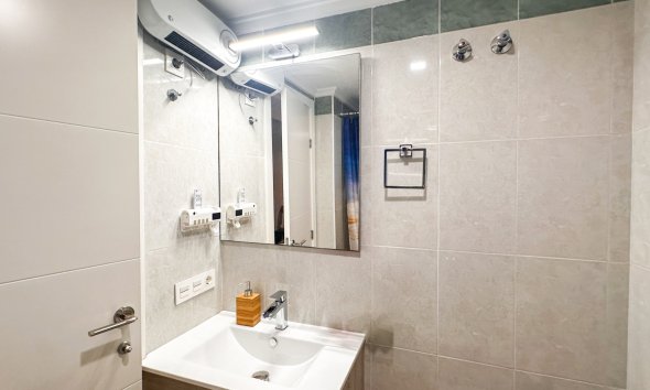 Resale - Apartment -
Torrevieja - Costa Blanca