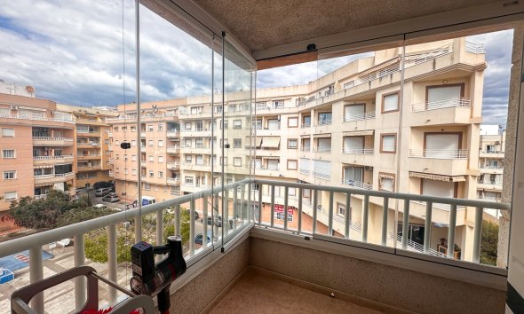 Resale - Apartment -
Torrevieja - Costa Blanca