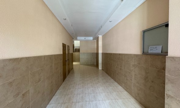 Resale - Apartment -
Torrevieja - Costa Blanca