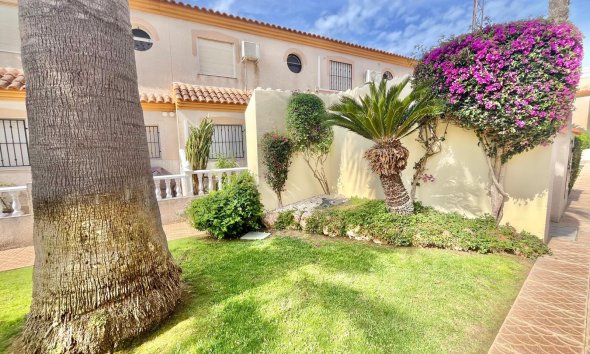 Reventa - Quad House -
Orihuela Costa - Playa Flamenca