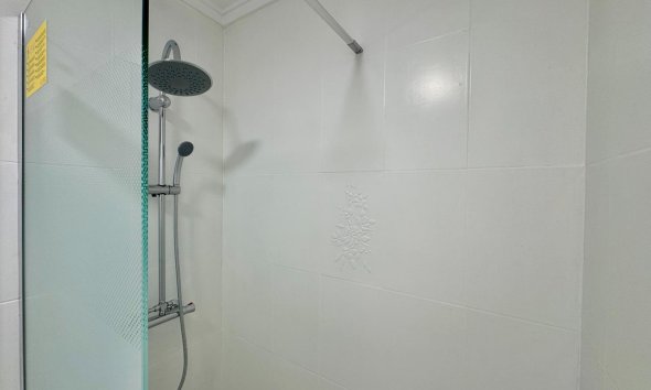 Revente - Apartment -
Torrevieja - Centro