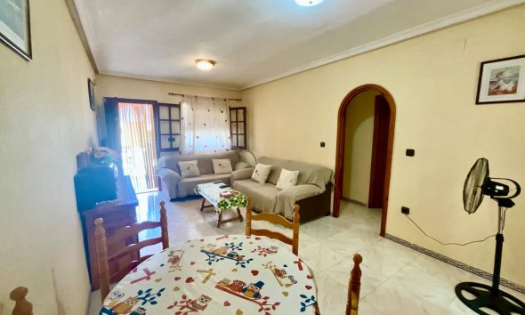 Resale - Bungalow -
Torrevieja - Torreblanca