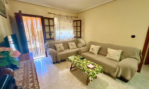 Resale - Bungalow -
Torrevieja - Torreblanca