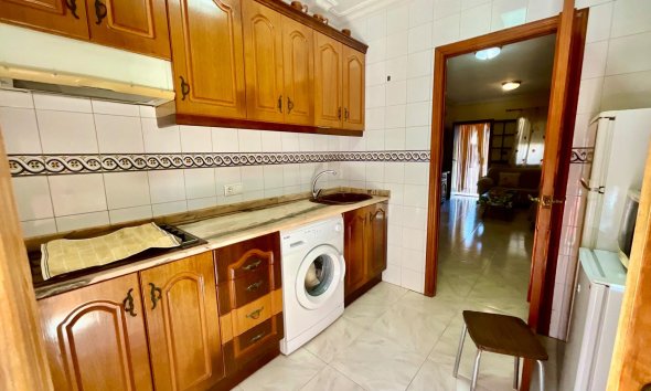Resale - Bungalow -
Torrevieja - Torreblanca