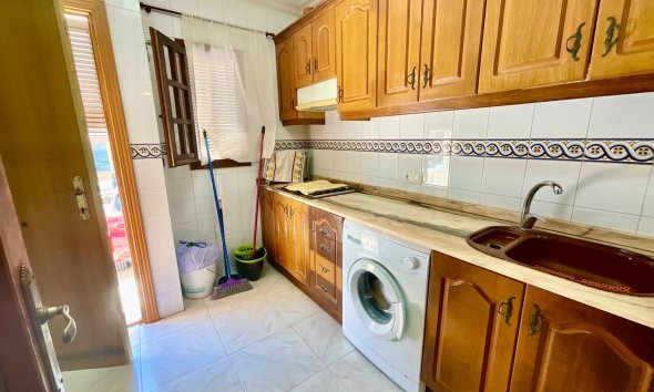 Resale - Bungalow -
Torrevieja - Torreblanca