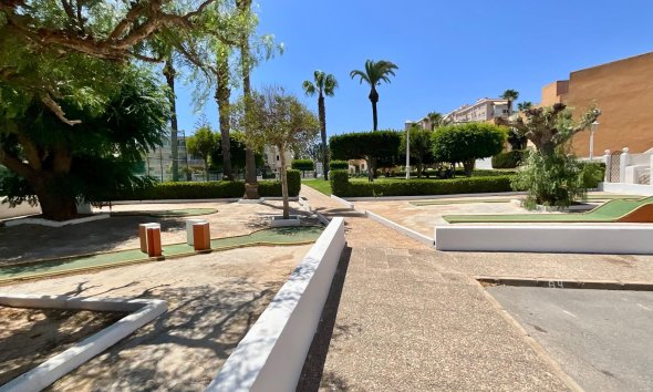 Resale - Bungalow -
Torrevieja - Torreblanca