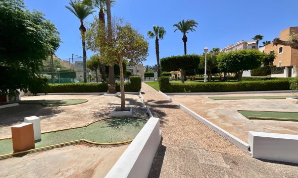 Resale - Bungalow -
Torrevieja - Torreblanca