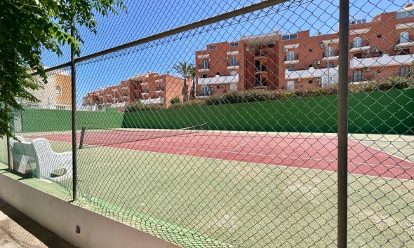 Resale - Bungalow -
Torrevieja - Torreblanca