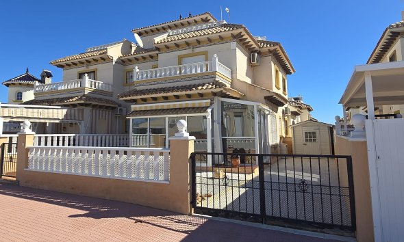 Reventa - Town House -
Orihuela Costa - Costa Blanca