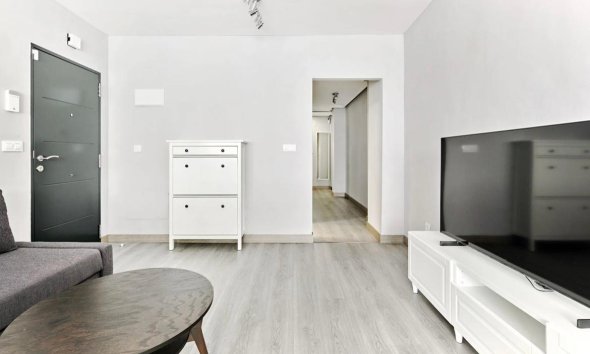 Revente - Apartment -
Torrevieja - Centro