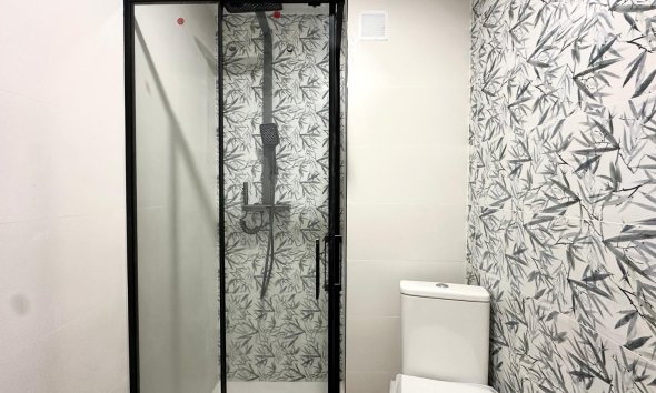 Revente - Apartment -
Torrevieja - Centro