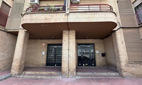 Revente - Apartment -
Torrevieja - Centro