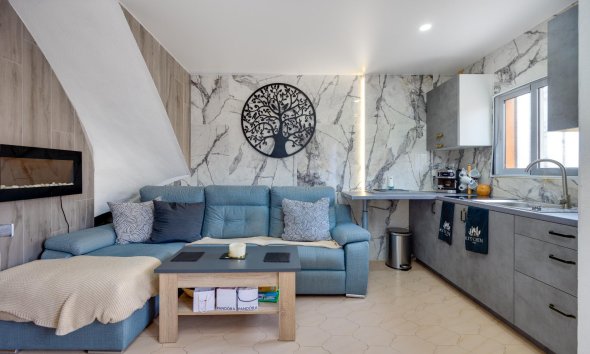 Resale - Bungalow -
Torrevieja - La Siesta - El Salado - Torreta