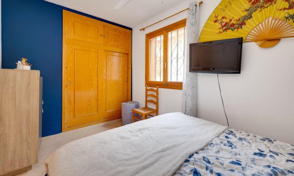 Resale - Bungalow -
Torrevieja - La Siesta - El Salado - Torreta