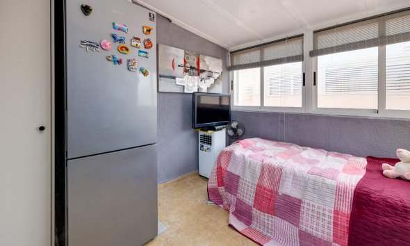 Resale - Bungalow -
Torrevieja - La Siesta - El Salado - Torreta