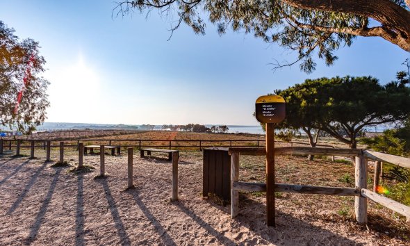 Resale - Bungalow -
Torrevieja - La Siesta - El Salado - Torreta
