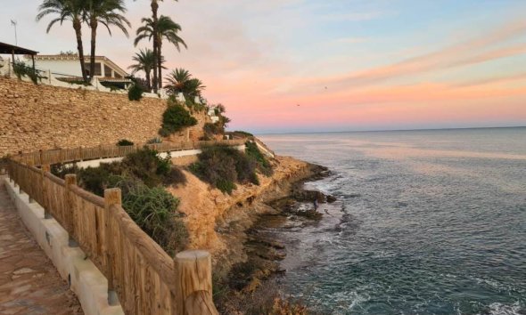 Revente - Attique -
Orihuela Costa - Costa Blanca