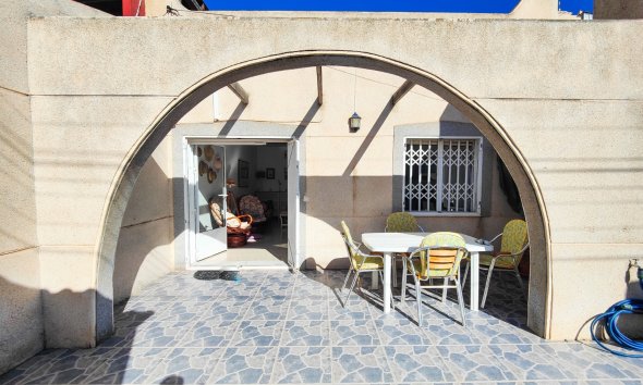 Resale - Bungalow -
Torrevieja - Costa Blanca