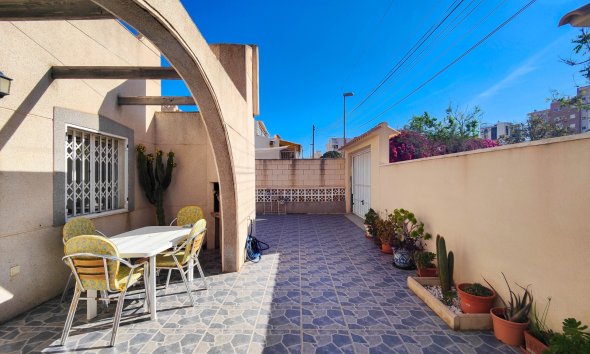 Resale - Bungalow -
Torrevieja - Costa Blanca