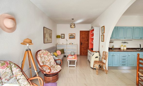 Resale - Bungalow -
Torrevieja - Costa Blanca