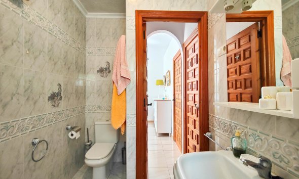 Resale - Bungalow -
Torrevieja - Costa Blanca