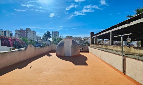 Resale - Bungalow -
Torrevieja - Costa Blanca