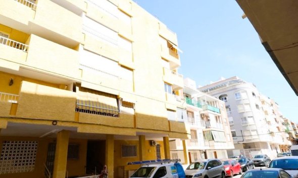 Resale - Apartment -
Torrevieja - Costa Blanca