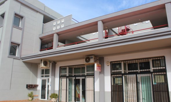 Resale - Apartment -
Villamartin - Costa Blanca