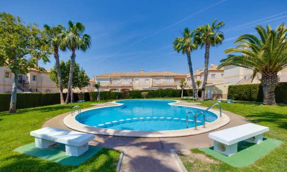 Resale - Bungalow -
Torrevieja - Aguas Nuevas