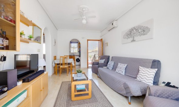 Resale - Bungalow -
Torrevieja - Aguas Nuevas