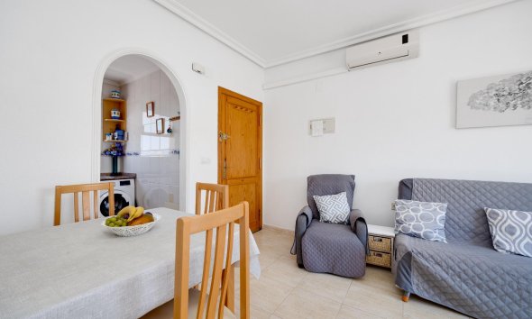 Resale - Bungalow -
Torrevieja - Aguas Nuevas